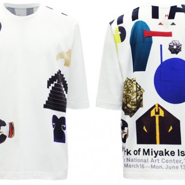 「MIYAKE ISSEY展: 三宅一生の仕事」の開催を記念したオリジナルTシャツ発売