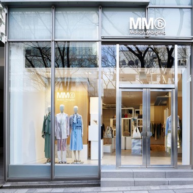 エムエム6 メゾン マルジェラが表参道ヒルズに日本初の旗艦店をオープン。26日までデジタルインスタレーションも