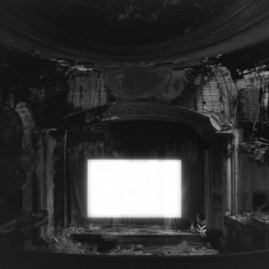 「杉本博司 ロスト・ヒューマン」展が東京都写真美術館で開催、世界初公開の「廃墟劇場」含む3シリーズを展示