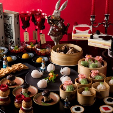 アリスのデザート＆点心ランチがヒルトン東京で開催。不思議の国へと導く白ウサギの海老蒸し餃子など登場