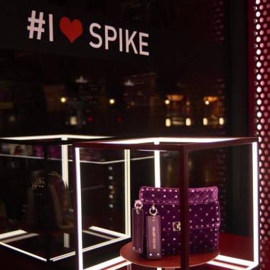 ヴァレンティノのポップアップ「I ♥ SPIKE」がパリで開催中
