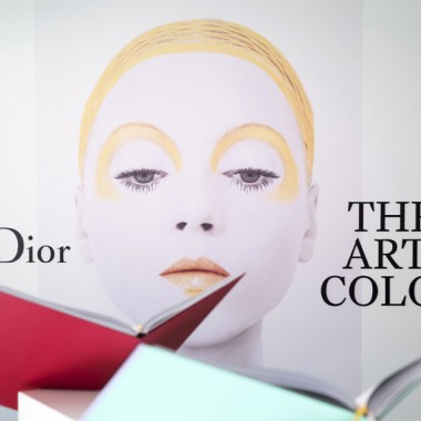 12色のブランドカラーから紐解く「ディオール アート オブ カラー展」がスタート。ベラ・ハディッドや水原希子らも美の世界を堪能