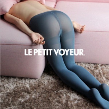コペンハーゲンの雑誌『Le Petit Voyeur』最新号&レン・ハンらの写真を収録した特別号【ShelfオススメBOOK】