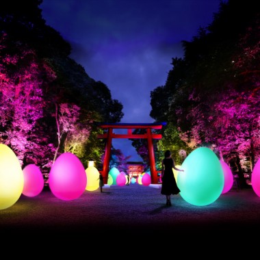 チームラボ、京都の下鴨神社と山口・宇部市の植物館を夜間限定でデジタルアート空間に!