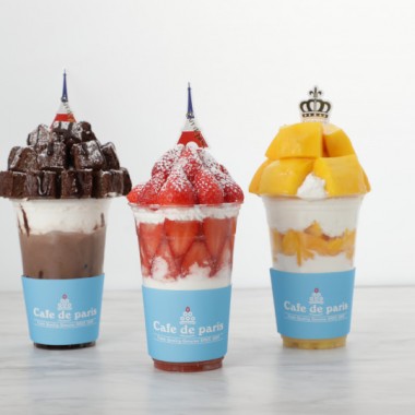 韓国で大人気の「カフェ ド パリ」が日本上陸! 旬のフルーツと生クリームたっぷりの"ボンボン"はいかが?