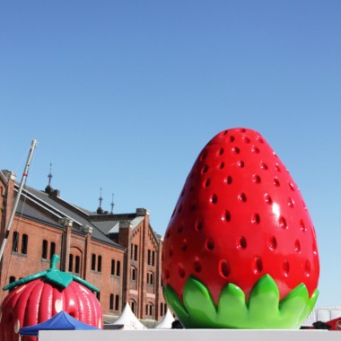 赤レンガ倉庫が“いちご一色”に染まる11日間。「ヨコハマ ストロベリー フェスティバル 2019」の楽しみ方教えます