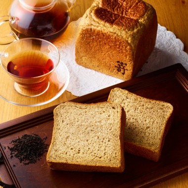 高級食パン専門店・嵜本から、4日間だけ限定発売される「ダージリン薫る紅茶の食パン」が気になる!