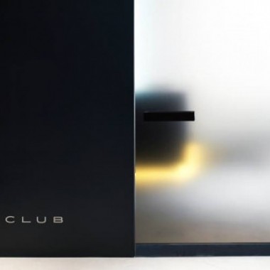 銀座 蔦屋書店「THE CLUB」所属アーティスト猪瀬直哉と"discord Yohji Yamamoto"によるカプセルコレクションを発表