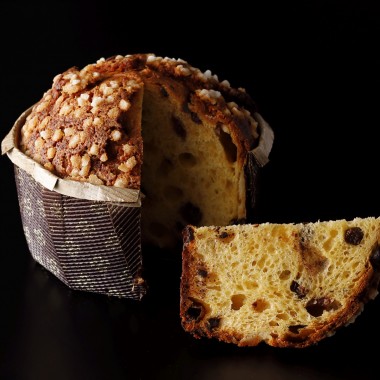 製造に丸5日。ニューオータニが手掛けるイタリアの伝統菓子×国産食材が生んだ究極のご褒美パン
