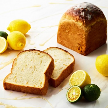 高級食パン専門店・嵜本「ゆずとレモンのはちみつ食パン」を夏季の土日限定で販売