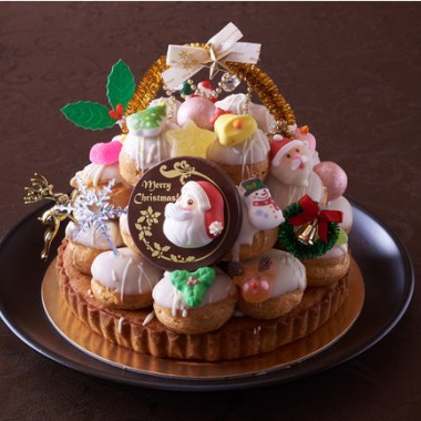ご自宅のテーブルを華やかに彩るホテルオークラ東京ベイのクリスマスケーキ