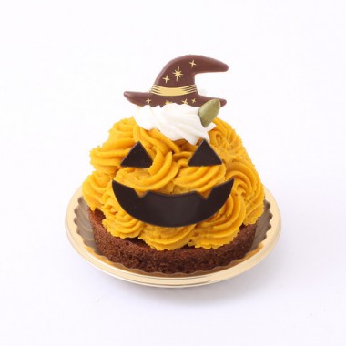 コクのある北海道産えびすかぼちゃを使用。ヴィタメールのハロウィン限定ケーキは、味と見た目に子供も大喜び!