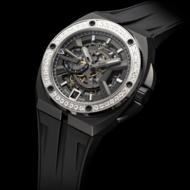 スイス製機械式時計「クリュ オートマチック」から世界限定20本のダイヤモンドエディションが発売