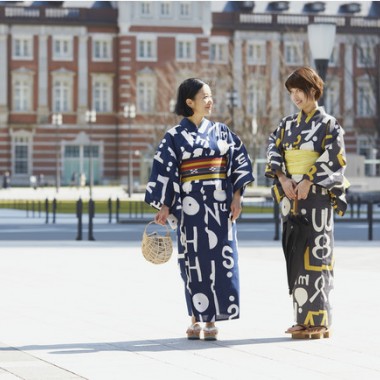 IDÉE TOKYOで染色家・柚木沙弥郎氏がデザインした浴衣「KUTSUROGI」の受注会を開催