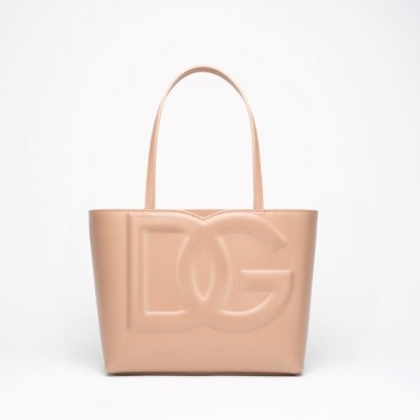 ドルチェ&ガッバーナのDGロゴバッグに新色「パウダーピンク」が登場、人気のトートバッグが日本先行で発売