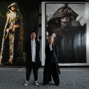 「KYOTOGRAPHIE 2023」開催中。写真家・高木由利子と建築家・田根剛のインタビュー映像が公開