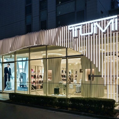 トゥミが表参道店を全面改装、アジア太平洋地域初となる旗艦店としてオープン