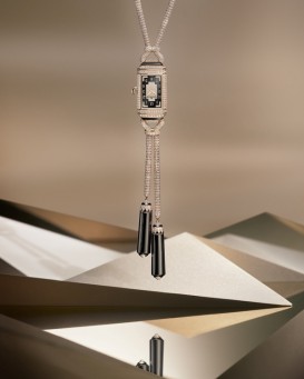 ジャガー・ルクルトがレベルソをハイジュエリーの壮麗なアイテムとして新たに解釈したネックレスを発表