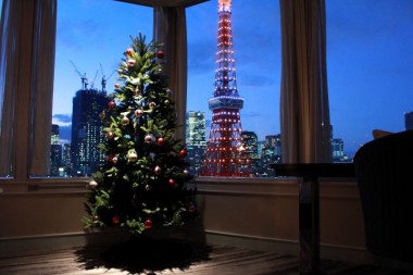 ザ・プリンス パークタワー東京が英国王室御用達「モルトンブラウン」とコラボ! バスルームから東京タワーを望む1日1室限定のプラン