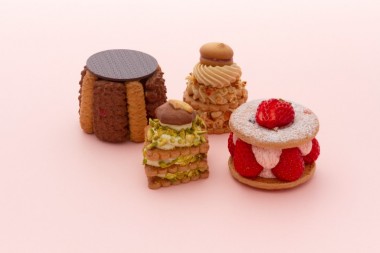 パティスリー・サダハル・アオキ・パリが泉屋東京店とコラボ。泉屋のクッキーがケーキになって登場