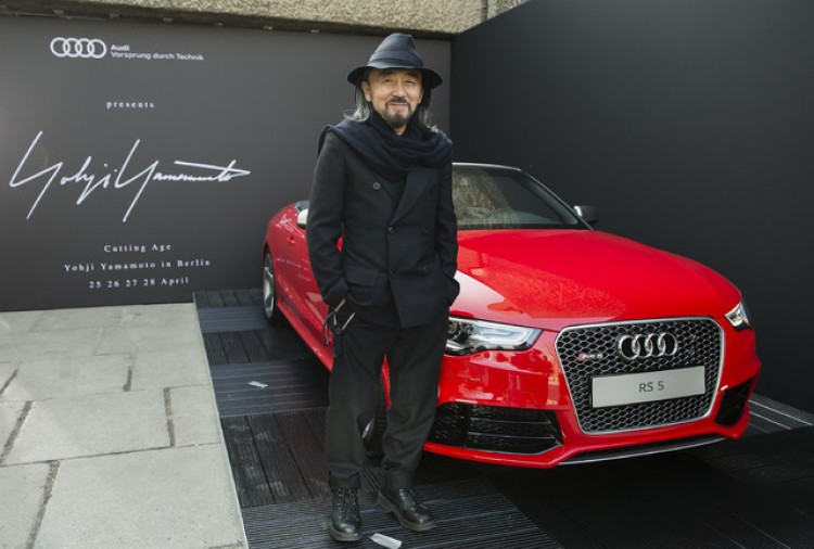 ヨウジヤマモト香水発売記念 アウディとコラボカーが青山 表参道を走り抜ける Fashion Fashion Headline
