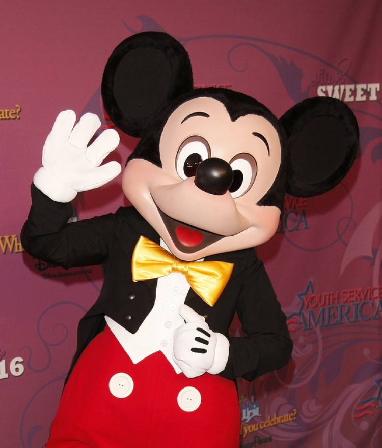 11月18日はミッキーマウスの誕生日です Art Culture Fashion Headline