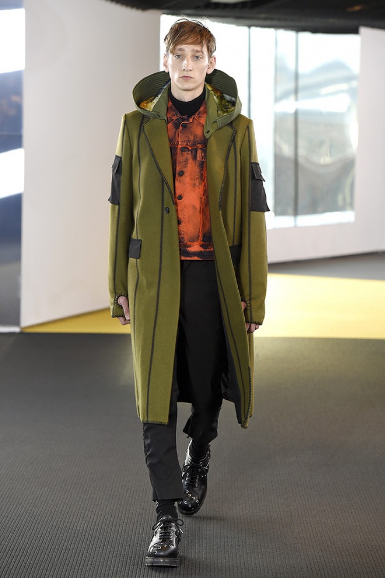 ケンゾーはエスニックフューチャーで宇宙に思いを馳せる 15 16秋冬メンズ Fashion Fashion Headline