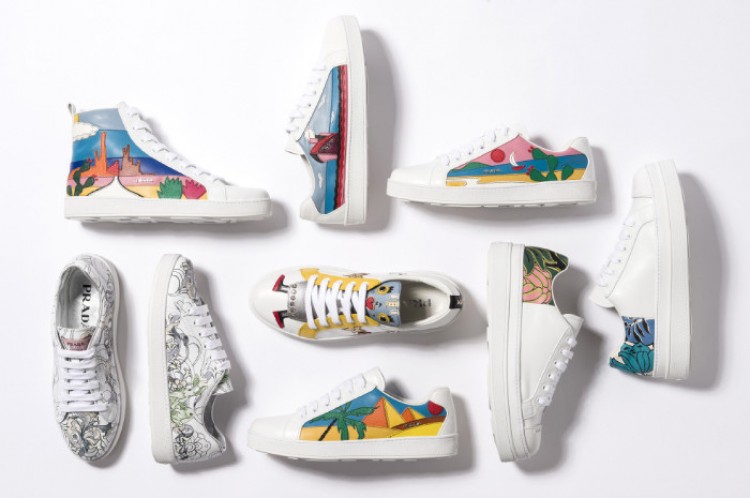 新宿伊勢丹がプラダに染まる スニーカーと18リゾートコレクションのポップアップ ウィンドーもプラダ一色に Fashion Fashion Headline