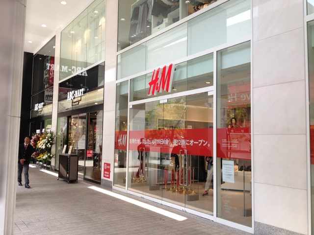 H&Mエントランス