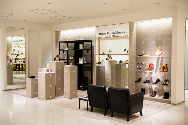 メゾン・マルタン・マルジェラ「女性のための靴コレクション」（伊勢丹新宿店2階）