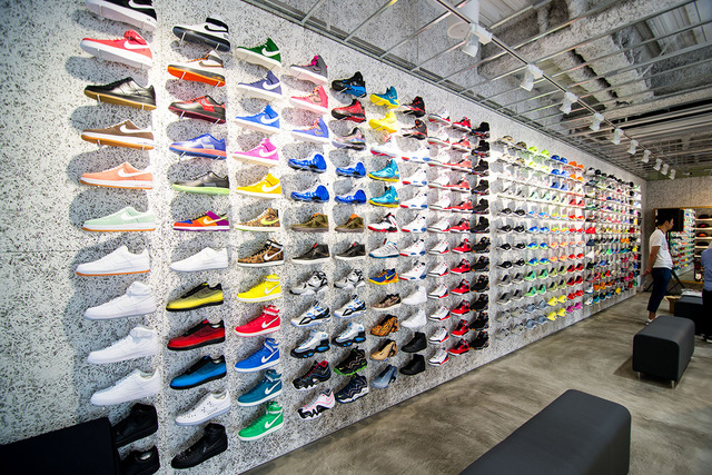 Atmos' new concept store opens with 360 pairs of sneakers! | PHOTO(2/48 ...