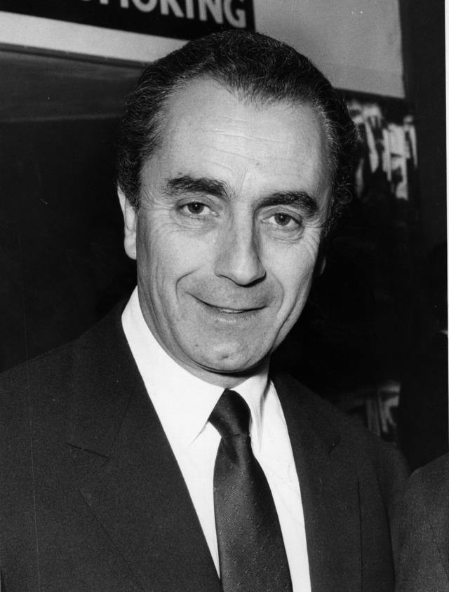 9月29日は映画監督ミケランジェロ・アントニオーニの誕生日です PHOTO(3/3) FASHION HEADLINE