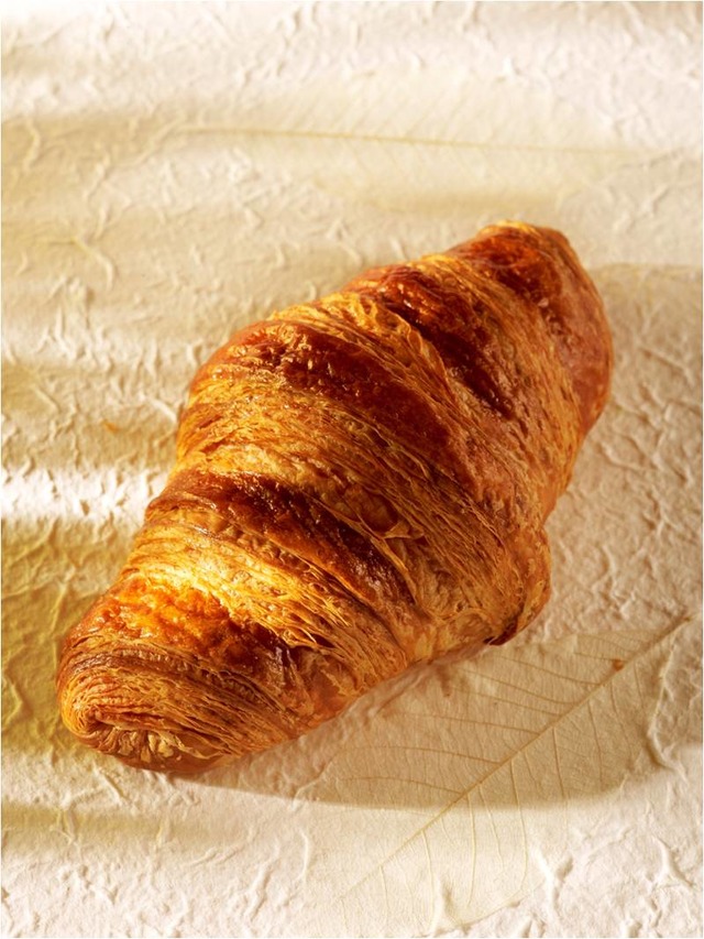 「ピエール・エルメ・パリ」のクロワッサンは朝食で提供