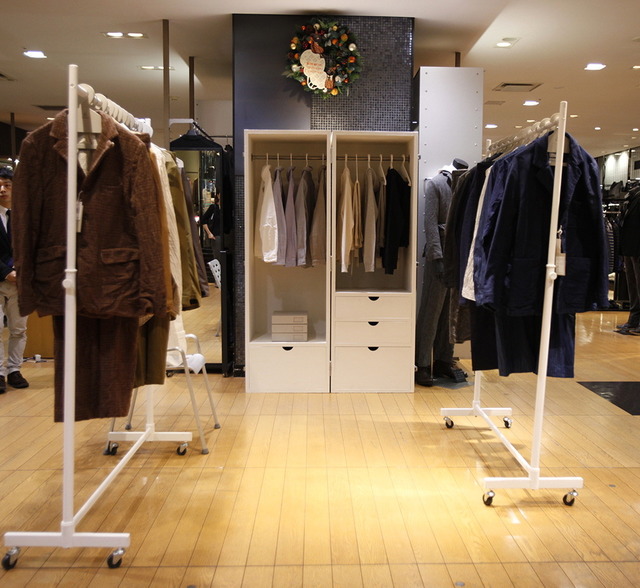 Yaeca 伊勢丹メンズに限定ショップ 定番シャツを藍染め Fashion Fashion Headline Yaeca 伊勢丹メンズに限定ショップ 定番シャツを藍染め Fashion Fashion Headline