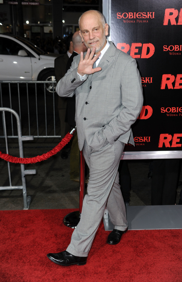 12月9日は俳優ジョン・マルコヴィッチの誕生日です PHOTO(1/2) FASHION HEADLINE