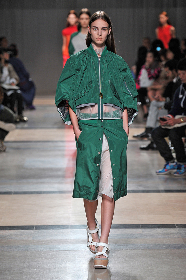 サカイはスポーツをエレガントにアレンジ 14ssパリウィメンズ Photo 5 40 Fashion Headline
