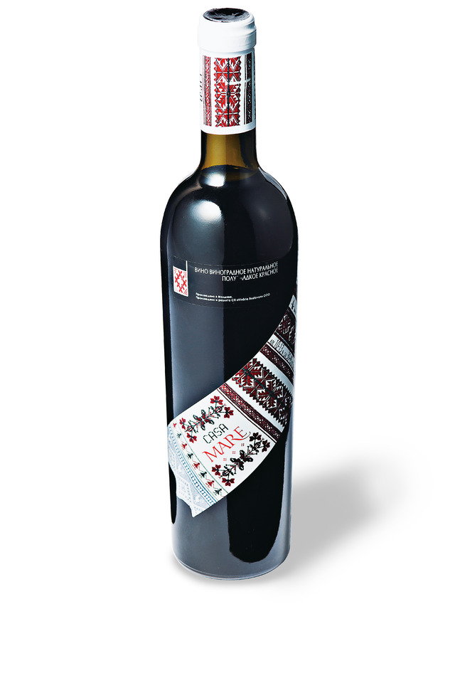 世界最古とも言われているワイン生産地のひとつ“モルドバ”のピノ・ノワールで造られる「カーサ・マレ」の赤ワイン