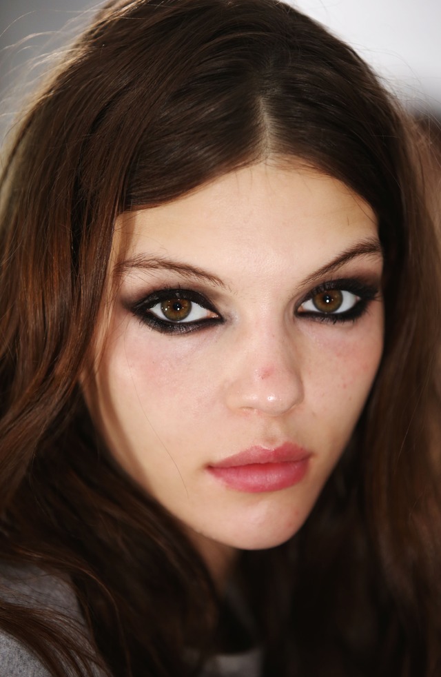 ジルスチュアートに学ぶ フェミニン クールなアイメイク Photo 6 10 Fashion Headline