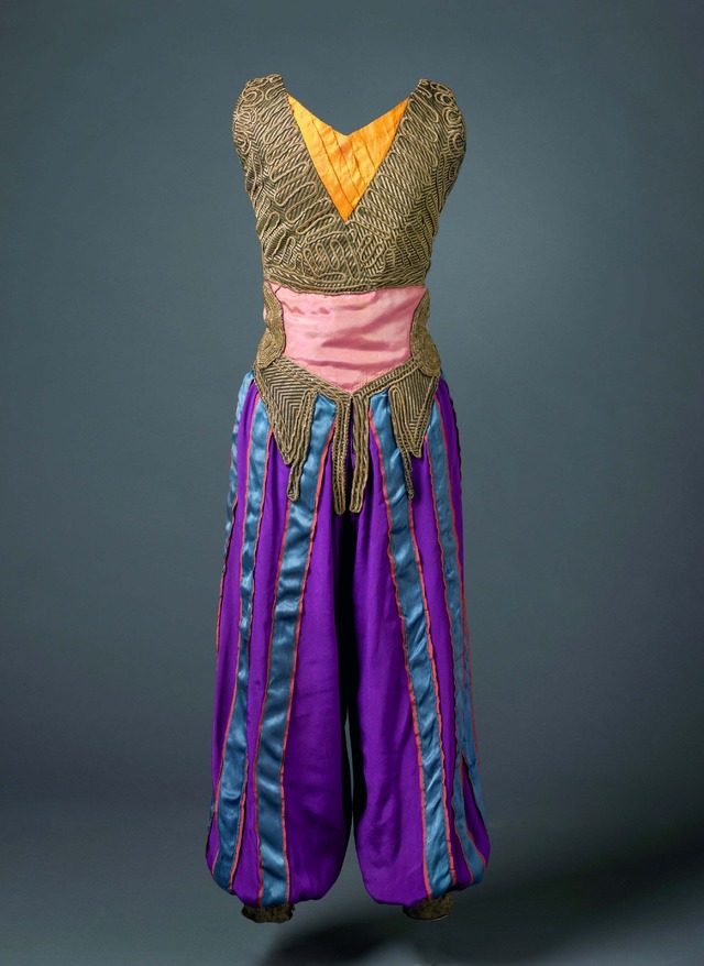 レオン・バクスト「踊り子」あるいは「オダリスク」の衣裳（《シェエラザード》より）1915-30年代頃 オーストラリア国立美術館