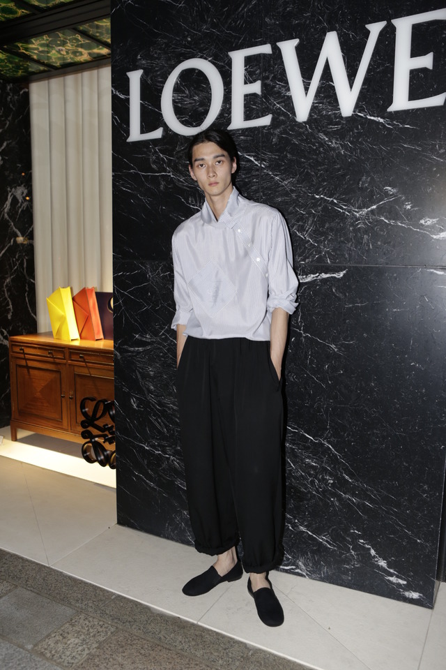 新生ロエベ世界初店舗 表参道にオープン Jwアンダーソン作る時空融合ショップ Photo 26 27 Fashion Headline