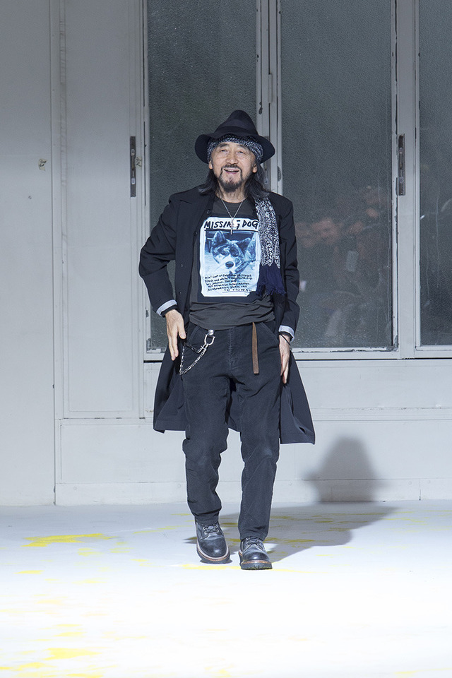 孤独なストーリーから導き出した ヨウジヤマモトのグランジ 15ssメンズ Photo 24 42 Fashion Headline