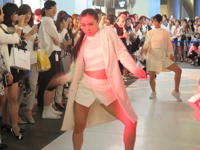 最先端のファッション ダンスショーが六本木ヒルズに一夜限りのお目見え Photo 9 26 Fashion Headline
