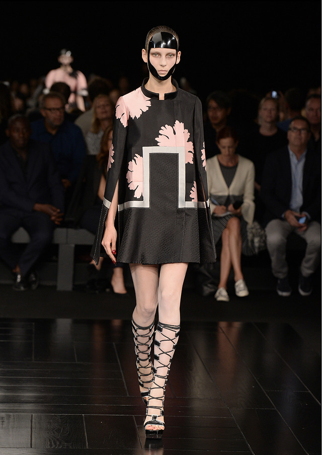 芸者 桜 鎧 マックイーン流ジャポニズム 15ssウィメンズ Photo 2 34 Fashion Headline