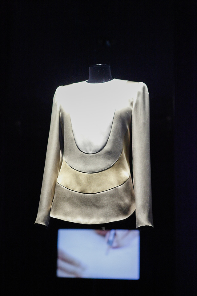 「エレガンス不滅論。―ジュン アシダの軌跡と未来にみる、ファッションのひとつの本質―」展開催
