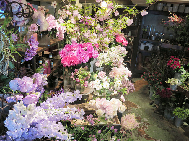 南青山の裏路地に佇む 知る人ぞ知る花屋 店内は丸ごとブーケ Le Vesuve Photo 11 18 Fashion Headline