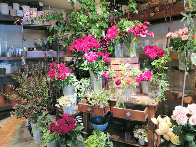 南青山の裏路地に佇む 知る人ぞ知る花屋 店内は丸ごとブーケ Le Vesuve Photo 15 18 Fashion Headline
