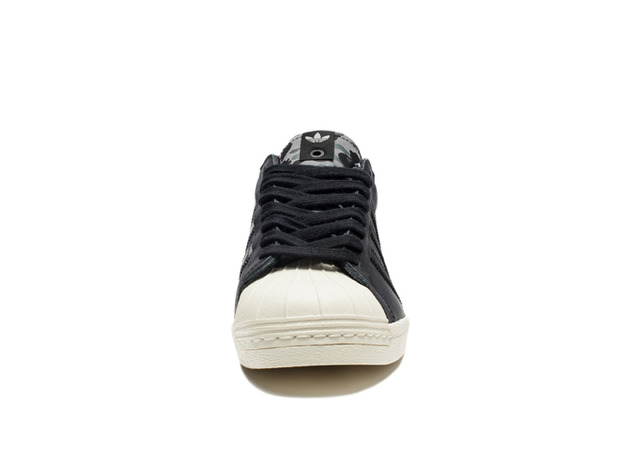 「adidas Consortium Superstar 80v UNDFTD x BAPE(R)」(1万8,000円)