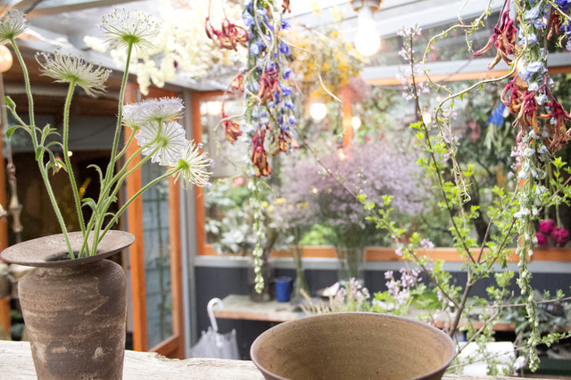 明治神宮前の花屋「ザ リトル ショップ オブ フラワーズ（The Little Shop of Flowers）」