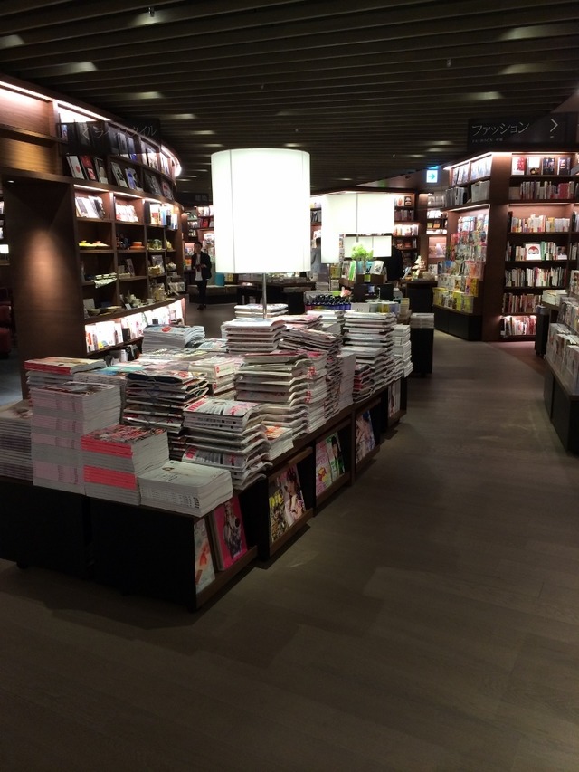 蔦屋書店がルクアイーレに西日本初出店。本20万冊から靴磨き、家電、ネイルまで