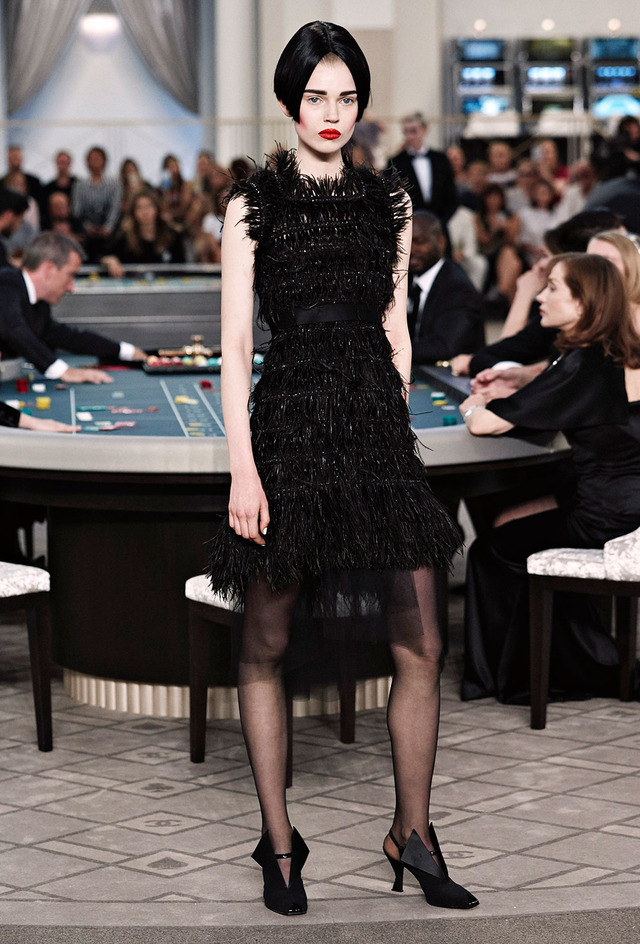 シャネルのシークレットカジノ ドレスコードは エレガント 15 16awオートクチュール Photo 45 68 Fashion Headline